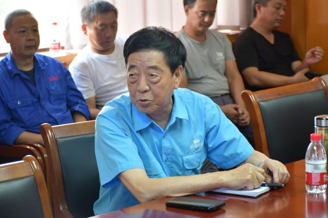 陳根喜董事長(cháng)參加外協(xié)企業(yè)現場(chǎng)管理提升推進(jìn)會(huì ) 陳根喜董事長(cháng)參加外協(xié)企業(yè)現場(chǎng)管理提升推進(jìn)會(huì )